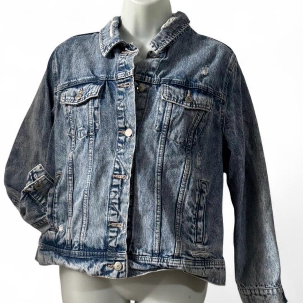 Old Navy Denim Jacket Women Large Blue Distressed Light Wash Trucker Jean Jacket - Picture 3 of 10